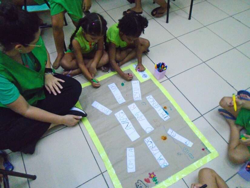 Etapa II B aprende palavras de boa convivência em atividade sobre acolhida